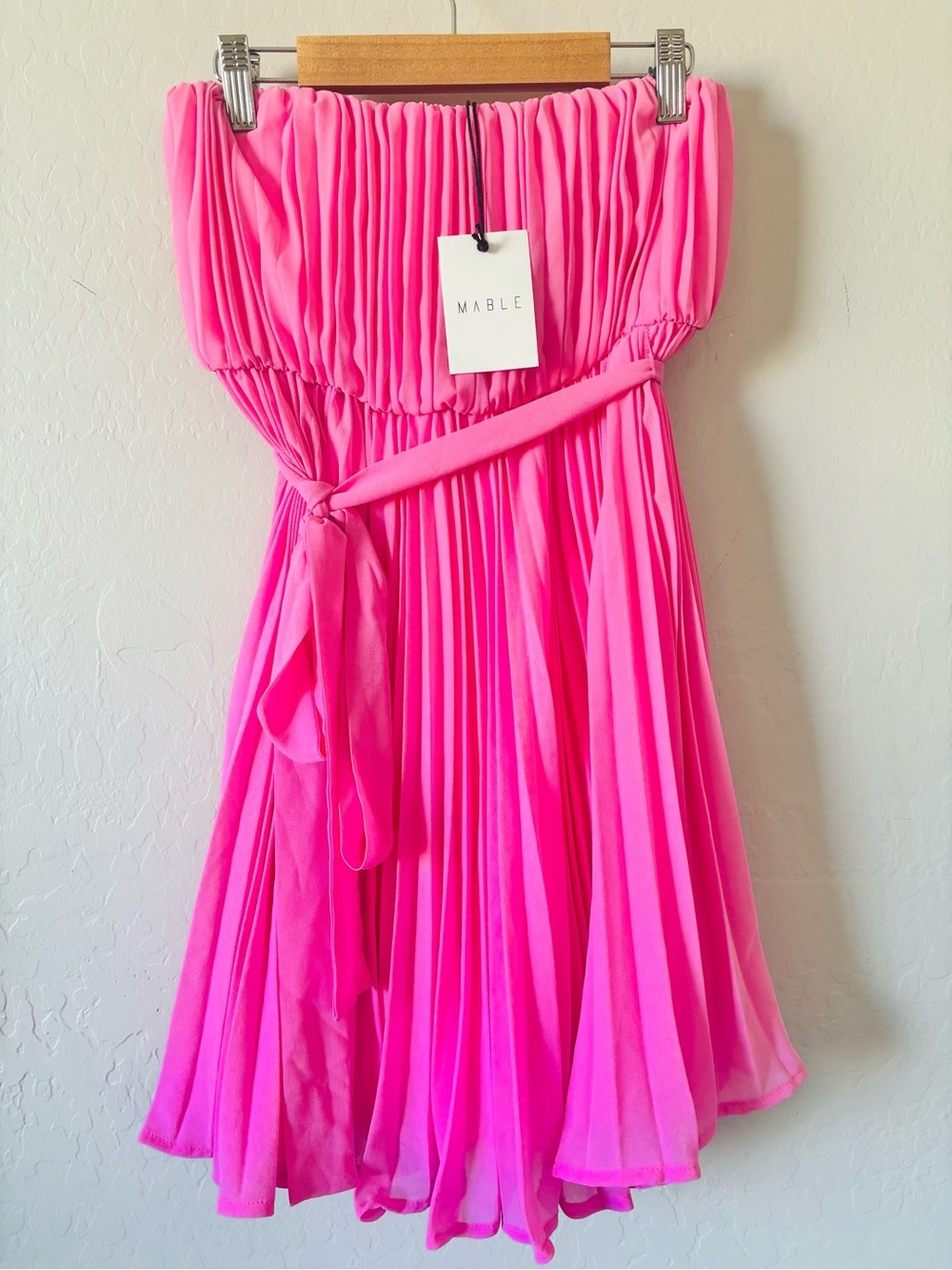 MABLE Strapless Pink tube Pleated Mini Dress - Picture 4 of 7